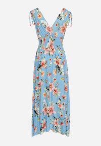 Born2be - Niebieska Sukienka w Kwiaty z Gumką w Pasie i Kopertowym Dekoltem Ściągana na Ramionach Saseria. Kolor: niebieski. Materiał: tkanina. Wzór: kwiaty. Sezon: lato. Typ sukienki: kopertowe #2