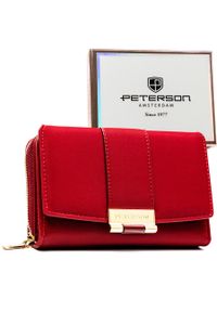 Portfel damski wykonany ze skóry ekologicznej w czerwonym kolorze, model w orientacji poziomej - Peterson. Kolor: czerwony. Materiał: skóra ekologiczna #1