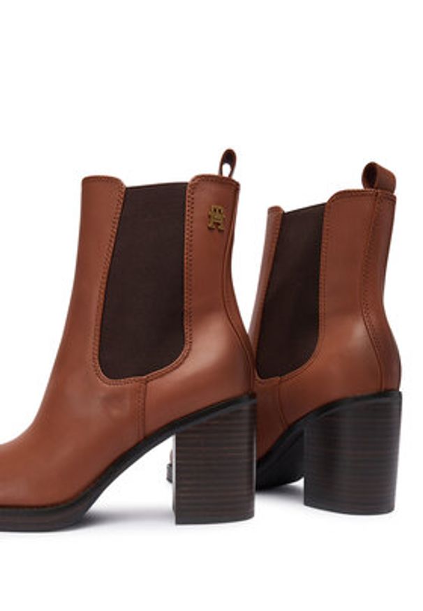 TOMMY HILFIGER - Tommy Hilfiger Botki Square Toe Chelsea High Block Hl FW0FW08844 Brązowy. Kolor: brązowy. Materiał: skóra