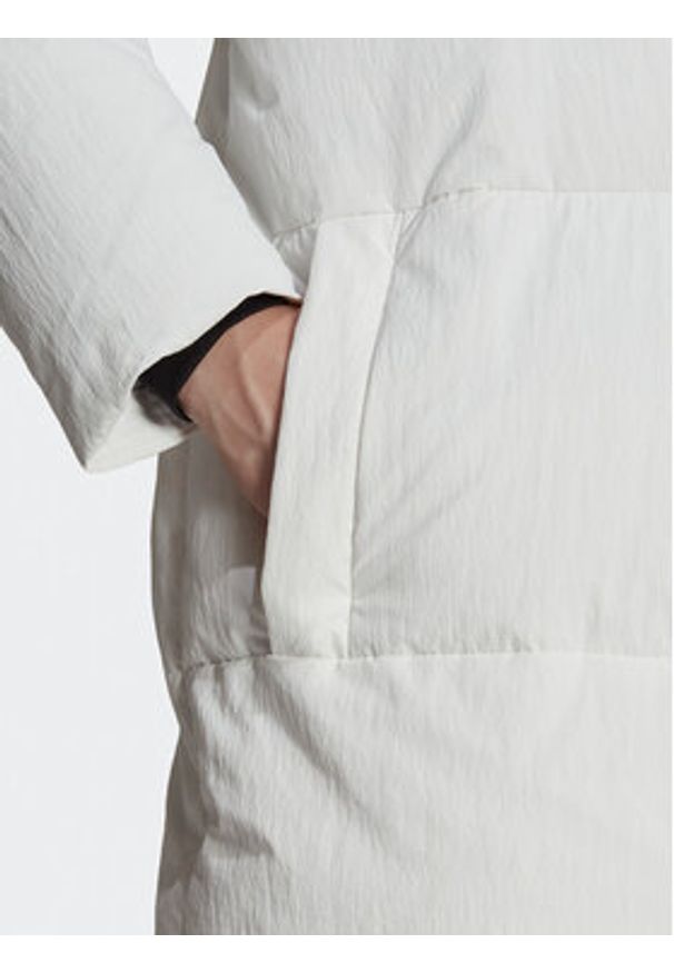 Adidas - adidas Kurtka puchowa Big Baffle Down Coat HN9939 Biały Loose Fit. Kolor: biały. Materiał: syntetyk