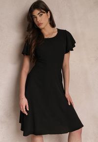 Renee - Czarna Elegancka Sukienka z Krótkim Rękawem i Rozkloszowanym Dołem Mimisa. Kolor: czarny. Długość rękawa: krótki rękaw. Styl: elegancki. Długość: midi #2