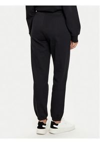 Guess Spodnie dresowe V5RB13 KC3D2 Czarny Regular Fit. Kolor: czarny. Materiał: syntetyk, bawełna #4