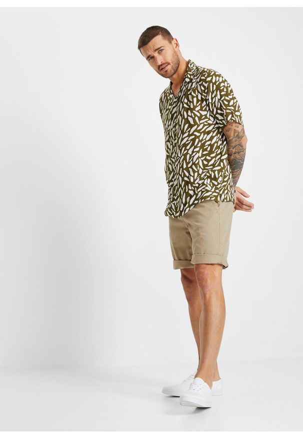 bonprix - Bermudy chino z czystej bawełny, Regular Fit. Kolor: zielony, beżowy. Materiał: bawełna