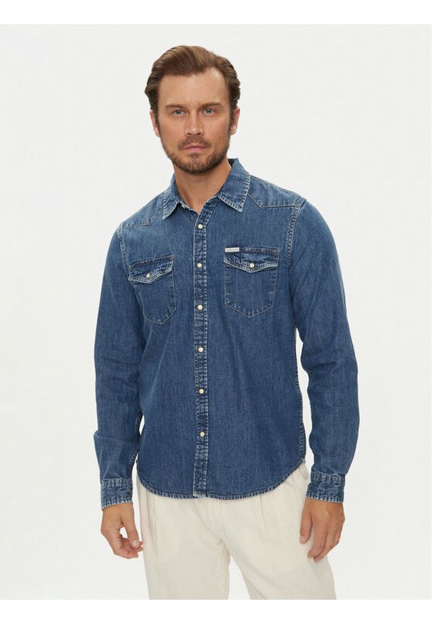 Guess Jeans Koszula jeansowa M4YH55 D5EI1 Granatowy Slim Fit. Kolor: niebieski. Materiał: bawełna