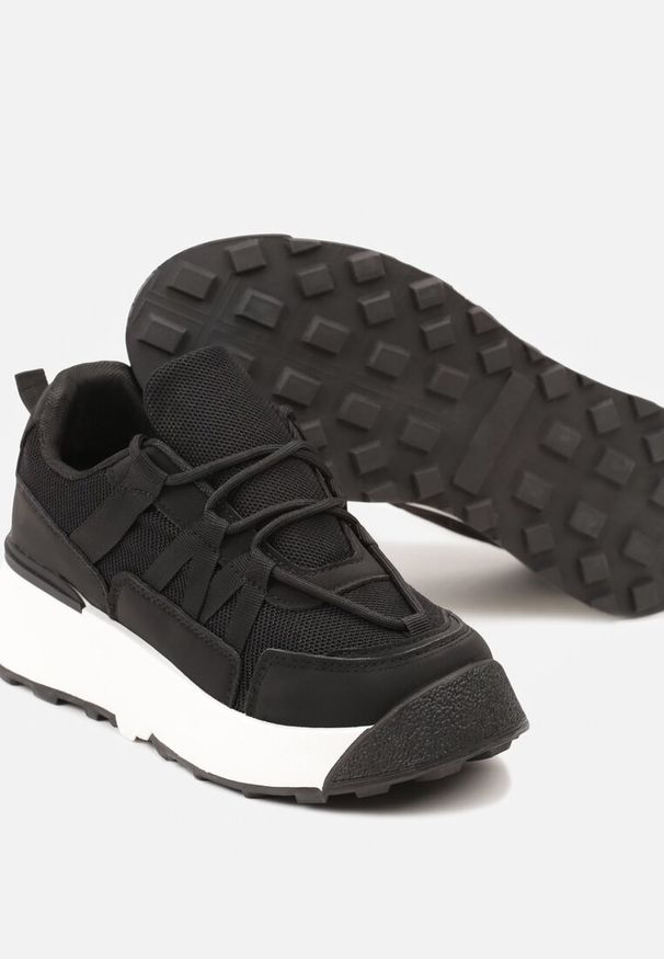 Born2be - Czarne Klasyczne Sznurowane Sneakersy przed Kostkę na Grubej Podeszwie Haelen. Wysokość cholewki: przed kostkę. Kolor: czarny. Materiał: jeans. Sezon: lato, wiosna