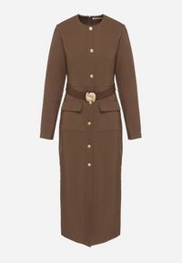 Born2be - Brązowa Elegancka Sukienka z Ozdobnymi Guzikami i Paskiem z Klamrą Esmilea. Okazja: na co dzień, do pracy, na spotkanie biznesowe. Kolor: brązowy. Długość rękawa: długi rękaw. Typ sukienki: proste. Styl: elegancki #2