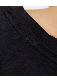 FREE PEOPLE - Czarna bluzka z bawełny Arden. Kolor: czarny. Materiał: bawełna. Długość rękawa: długi rękaw. Długość: długie #3