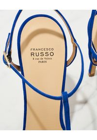 FRANCESCO RUSSO - Niebieskie sandały z zamszu. Zapięcie: pasek. Kolor: niebieski. Materiał: zamsz. Wzór: paski. Obcas: na obcasie. Styl: klasyczny. Wysokość obcasa: wysoki #5