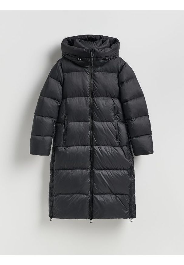 Reserved - Puchowy płaszcz - czarny. Kolor: czarny. Materiał: puch
