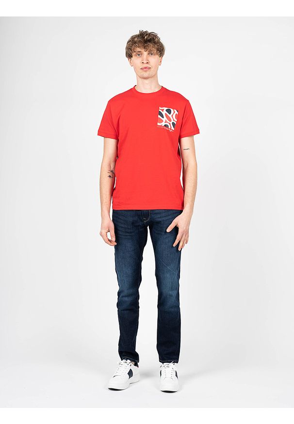 Pepe Jeans T-shirt "Alford" | PM508260 | Alford | Mężczyzna | Czerwony. Okazja: na co dzień. Kolor: czerwony. Materiał: bawełna. Wzór: nadruk. Styl: casual