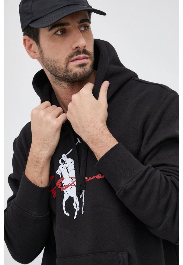 Polo Ralph Lauren Bluza męska kolor czarny z kapturem z nadrukiem. Typ kołnierza: polo, kaptur. Kolor: czarny. Materiał: dzianina. Wzór: nadruk