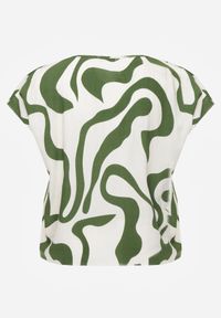 Born2be - Zielona Wiskozowa Bluzka Oversize z Krótkim Rękawem w Abstrakcyjny Wzór Ginedina. Okazja: do pracy, na co dzień, na spotkanie biznesowe. Kolor: zielony. Materiał: wiskoza. Długość rękawa: krótki rękaw. Długość: krótkie. Styl: elegancki, biznesowy, casual #6