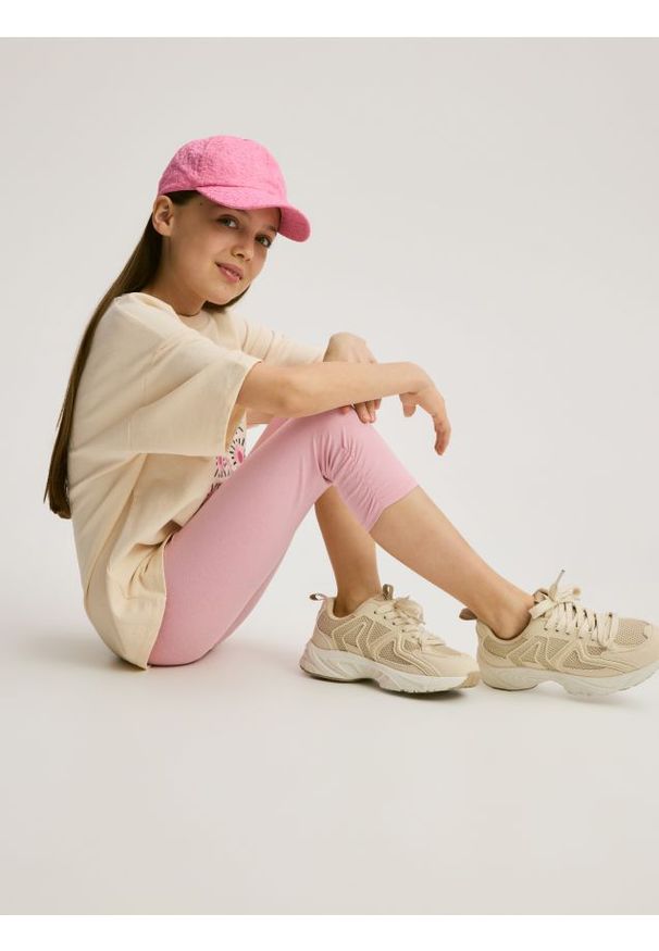 Reserved - Krótkie legginsy z marszczeniem - różowy. Kolor: różowy. Materiał: bawełna. Długość: krótkie