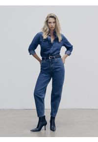 Big-Star - Spodnie jeans damskie mom jeans Ria 320. Kolor: niebieski