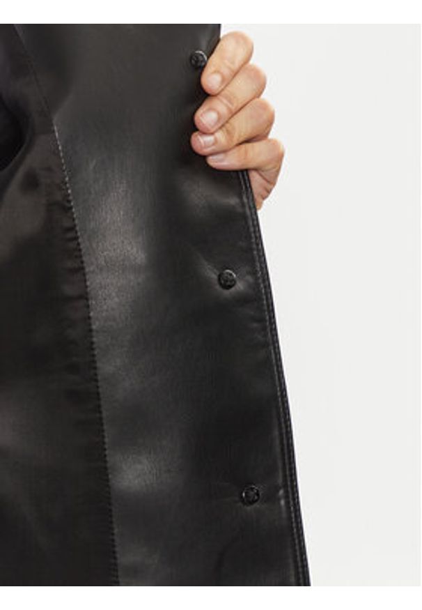 Calvin Klein Kurtka skórzana K20K208337 Czarny Relaxed Fit. Kolor: czarny. Materiał: skóra