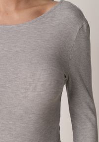 Born2be - Szare Body w Klasycznym Stylu Sadirise. Okazja: na co dzień. Kolor: szary. Długość rękawa: długi rękaw. Długość: długie. Styl: klasyczny #4