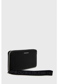 Calvin Klein Jeans - Portfel. Kolor: czarny. Materiał: materiał. Wzór: gładki #4