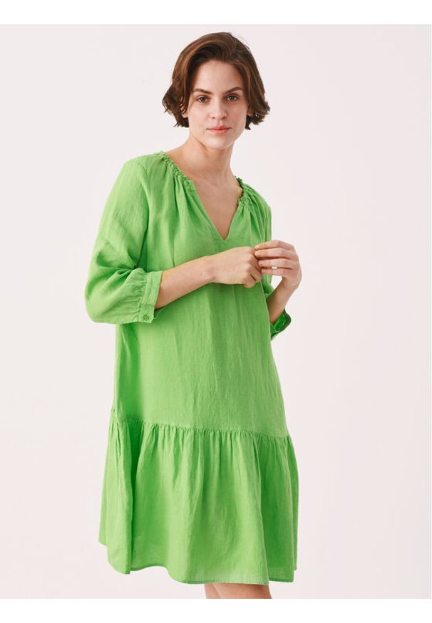 Part Two Sukienka codzienna Chania 30305175 Zielony Relaxed Fit. Okazja: na co dzień. Kolor: zielony. Materiał: len. Typ sukienki: proste. Styl: casual