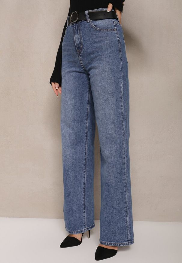 Renee - Niebieskie Jeansy z Paskiem o Szerokim Kroju z Wywiniętymi Nogawkami w Kwiatowy Wzór Senarith. Okazja: na co dzień. Kolor: niebieski. Wzór: kwiaty. Styl: casual, elegancki