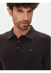 Tommy Jeans Sweter Essential DM0DM20304 Czarny Slim Fit. Kolor: czarny. Materiał: bawełna