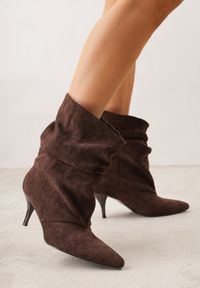 Renee - Brązowe Botki na Szpilce Typu Slouchy Anitai. Kolor: brązowy. Materiał: jeans. Obcas: na szpilce #1