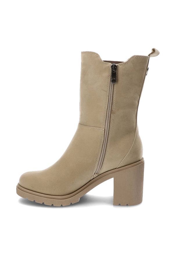 Beżowe Botki Marco Tozzi Ocieplane Buty Damskie. Okazja: do pracy. Zapięcie: zamek. Kolor: beżowy. Materiał: syntetyk, skóra ekologiczna, nubuk, guma, futro. Sezon: zima, jesień. Obcas: na obcasie. Styl: elegancki. Wysokość obcasa: średni
