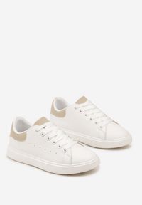 Born2be - Biało-Beżowe Sneakersy Zylvana. Kolor: biały. Materiał: materiał. Szerokość cholewki: normalna. Wzór: aplikacja #4