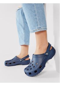 Crocs Klapki Classic 10001 Granatowy. Kolor: niebieski