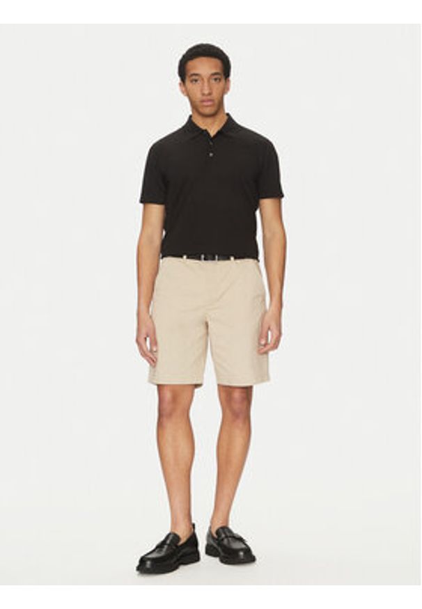 Calvin Klein Polo LV04LB220G Czarny Regular Fit. Typ kołnierza: polo. Kolor: czarny. Materiał: wiskoza, syntetyk