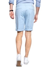 Wrangler - KRÓTKIE SPODENKI WRANGLER CHINO SHORT LIGHT BLUE W14AMM25N 112126569. Materiał: materiał. Długość: krótkie. Wzór: jednolity, aplikacja #8