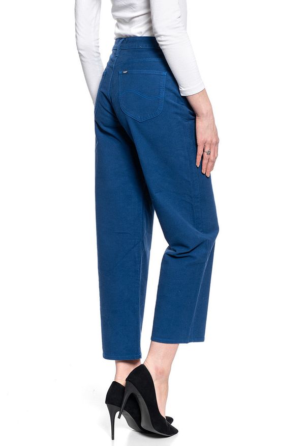 Lee - DAMSKIE SPODNIE MATERIAŁOWE LEE WIDE LEG L30SQN17 112106686. Materiał: materiał