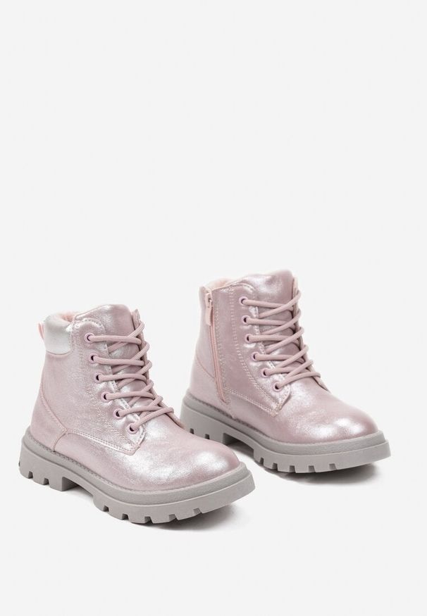 Born2be - Jasnofioletowe Botki Lekko Ocieplane z Metalicznym Połyskiem Meridon. Okazja: na uczelnię, na co dzień. Kolor: fioletowy. Materiał: jeans. Styl: młodzieżowy, casual, elegancki