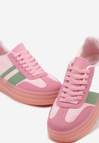 Renee - Różowe Sneakersy w Stylu Tenisówek z Geometrycznym Wzorem Melundea. Okazja: na co dzień. Kolor: różowy. Materiał: jeans. Wzór: geometria. Obcas: na obcasie. Wysokość obcasa: niski #5