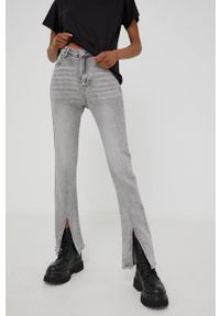 Answear Lab jeansy damskie high waist. Stan: podwyższony. Kolor: szary. Styl: wakacyjny