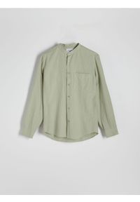 Reserved - Koszula regular fit z domieszką lnu - jasnozielony. Kolor: zielony. Materiał: len