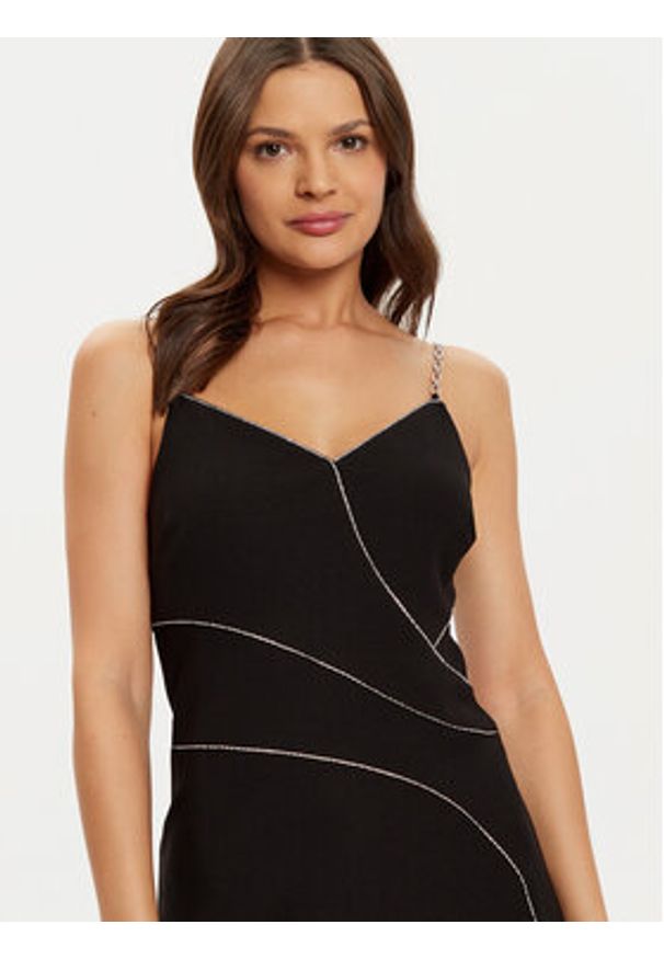 Guess Sukienka koktajlowa W5RK52 KCML0 Czarny Slim Fit. Kolor: czarny. Materiał: syntetyk. Styl: wizytowy