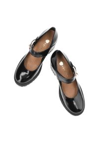 Czarne Półbuty Armodo Stylowe Lakierowane Obuwie Damskie. Zapięcie: klamry. Kolor: czarny. Materiał: lakier. Styl: elegancki #2