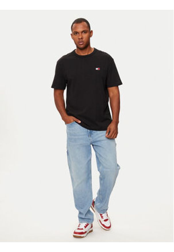 Tommy Jeans T-Shirt DM0DM17995 Czarny Regular Fit. Kolor: czarny. Materiał: bawełna