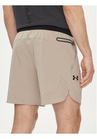 Under Armour Szorty sportowe Ua Peak Woven Shorts 1376782-203 Szary Fitted Fit. Kolor: szary. Materiał: syntetyk. Styl: sportowy #5