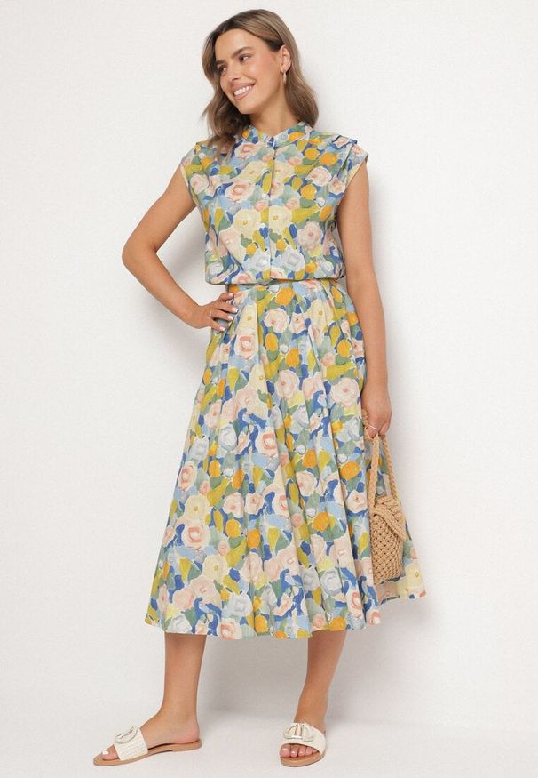 Born2be - Niebiesko-Żółta Bawełniana Koszula z Kwiatowym Wzorem Natiana. Okazja: na co dzień. Kolor: niebieski. Materiał: bawełna. Wzór: kwiaty. Styl: casual