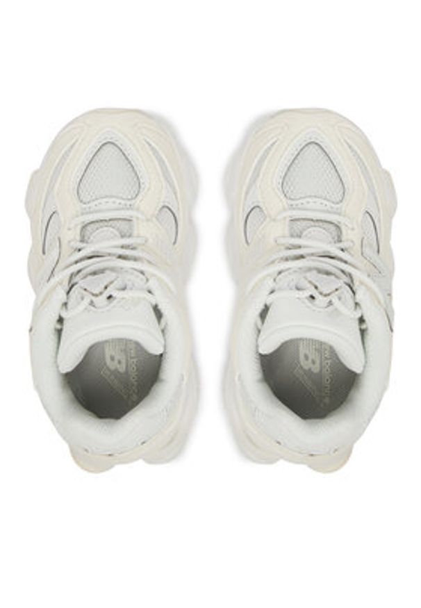 New Balance Sneakersy IV9060LL Biały. Kolor: biały. Materiał: materiał