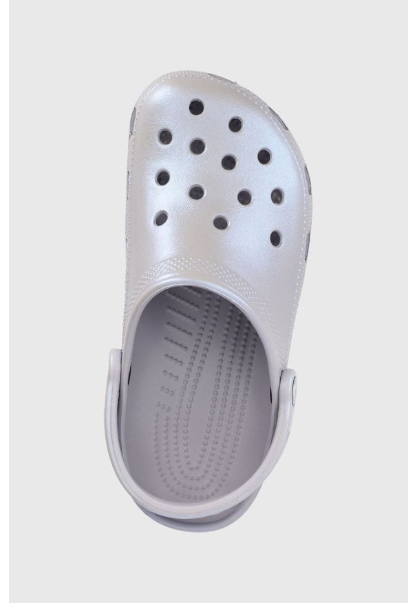 Crocs klapki damskie kolor fioletowy. Kolor: fioletowy. Materiał: guma, materiał. Wzór: gładki
