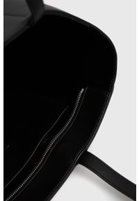 Calvin Klein Jeans - Torebka. Kolor: czarny. Rodzaj torebki: na ramię #4