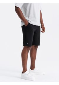 Ombre Clothing - Krótkie spodenki męskie dresowe z dzianiny ottoman – czarne V4. Kolor: czarny. Materiał: dresówka, dzianina. Długość: krótkie. Wzór: aplikacja. Sezon: lato #3