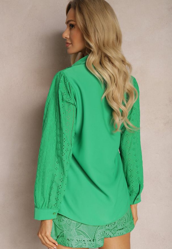 Renee - Zielona Koszula z Haftowanej Tkaniny w Stylu Boho Perphone. Kolor: zielony. Materiał: tkanina. Wzór: haft. Sezon: lato, wiosna. Styl: boho