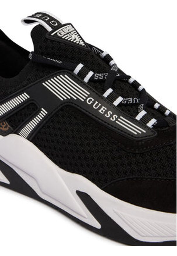 Guess Sneakersy 180662 Czarny. Kolor: czarny. Materiał: materiał