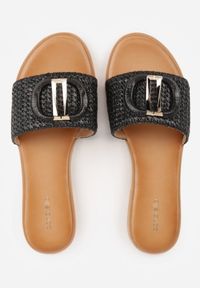 Renee - Czarne Plecione Klapki na Płaskiej Podeszwie Zdobione Metaliczną Aplikacją Rhelana. Okazja: na co dzień. Kolor: czarny. Materiał: len. Wzór: aplikacja. Obcas: na płaskiej podeszwie. Styl: boho, glamour, casual, elegancki #4