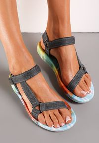 Renee - Szare Sandały w Sportowym Stylu na Rzep z Kolorową Podeszwą Shioria. Okazja: na spacer. Zapięcie: rzepy. Kolor: szary. Materiał: materiał. Wzór: kolorowy. Styl: sportowy #4