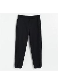 Reserved - PREMIUM Spodnie dresowe - Czarny. Kolor: czarny. Materiał: dresówka #1