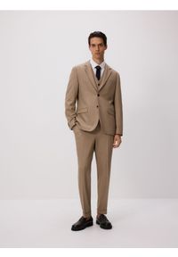 Reserved - Marynarka regular z dodatkiem wiskozy - beżowy. Kolor: beżowy. Materiał: wiskoza #1